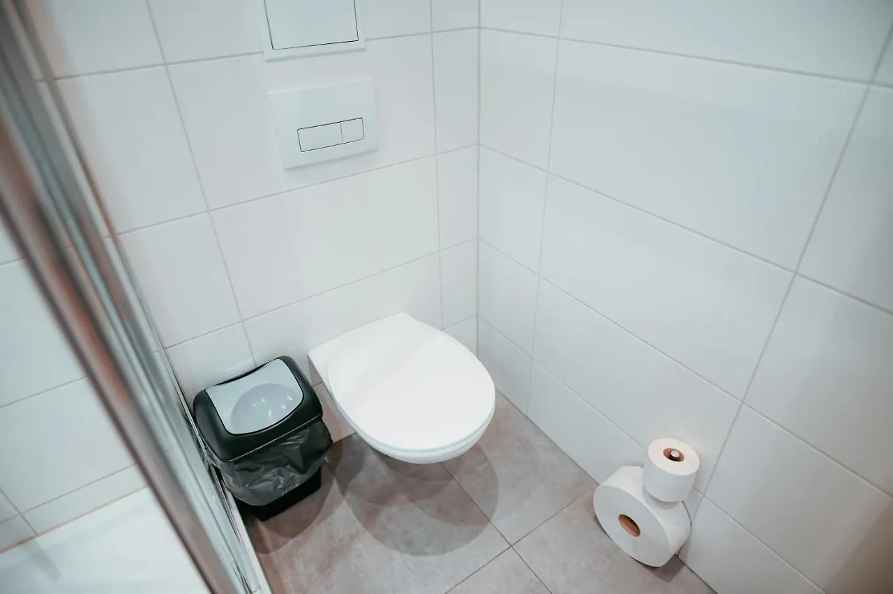 Vienna Shopping Center 6A Apartment 0*,  オーストリア
